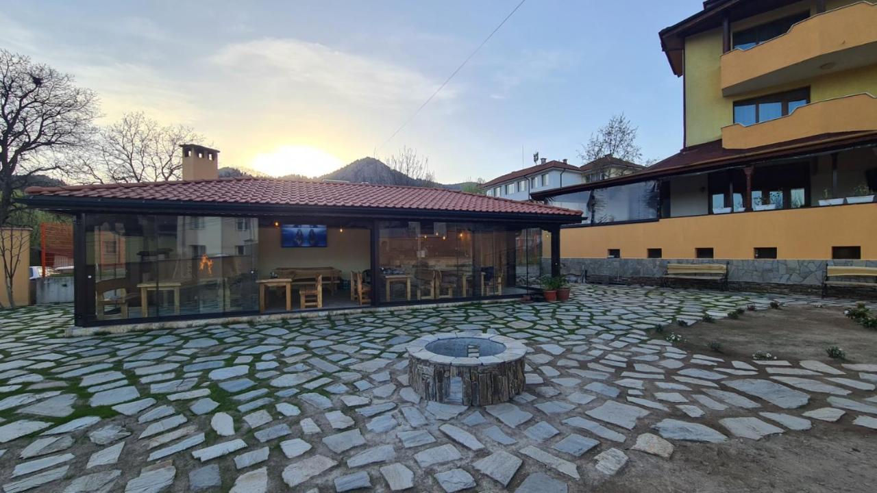 Guesthouse Nefertiti Smolyan Eksteriør billede